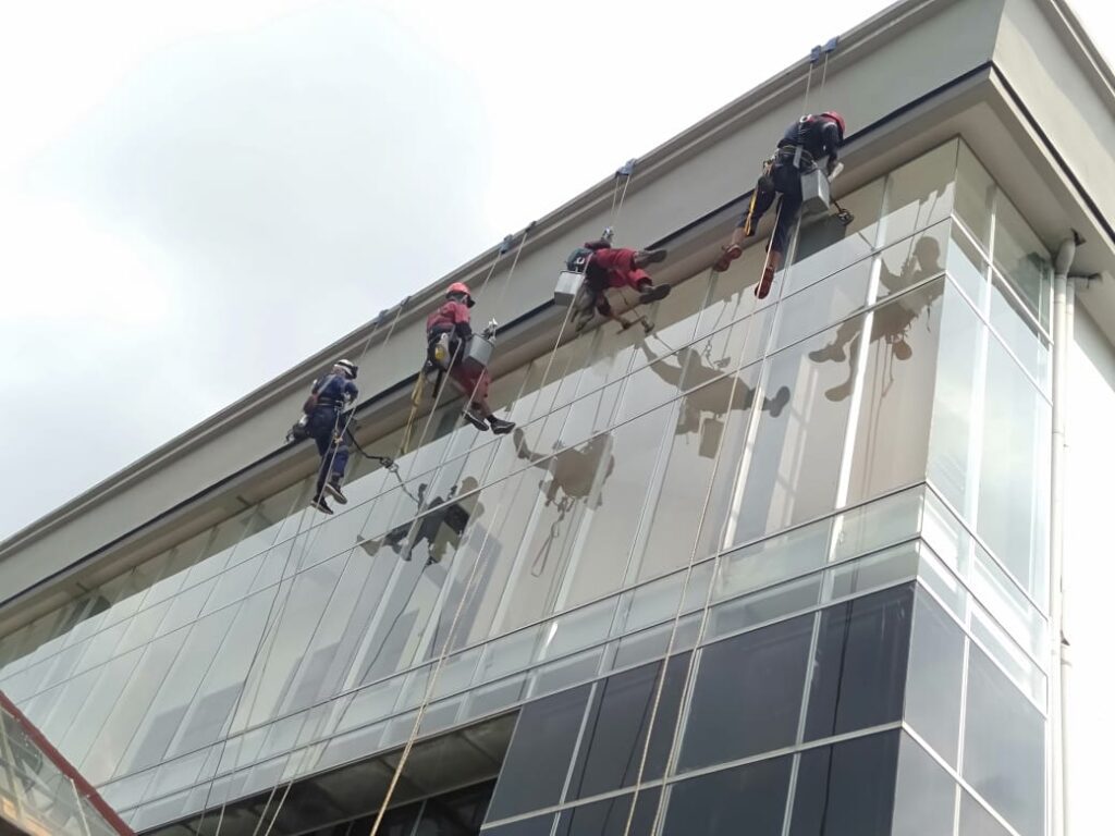 Sirman Rope Access Team