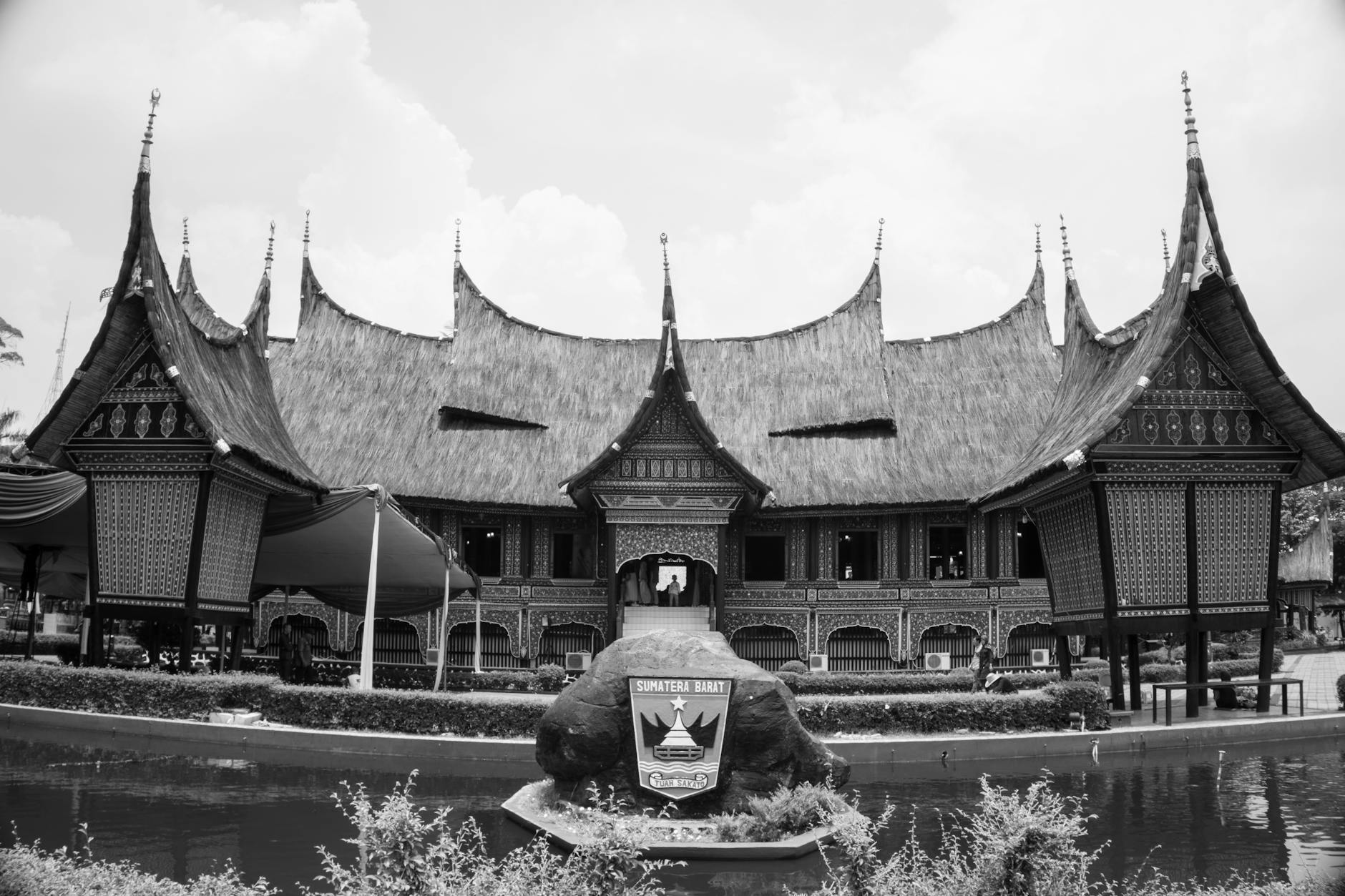 Rumah bebas bau lembap: tips praktis atasi kelembapan dan jaga udara segar.